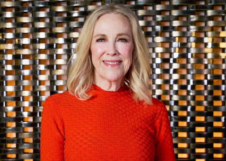 Catherine O'Hara, estrela de “Home Alone” e “Schitt's Creek”, morre aos 71 anos