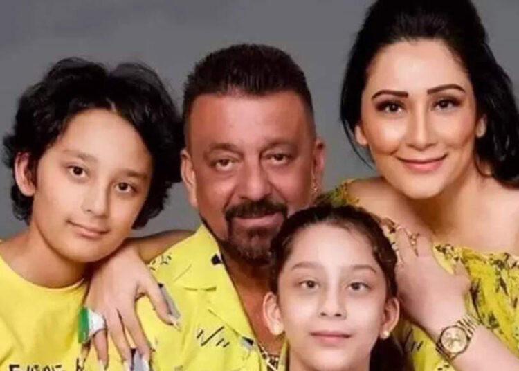 Celebridades de Bollywood que acolheram a paternidade com gêmeos