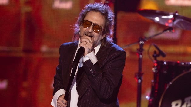 Chris Robinson provoca nova música dos Black Crowes em 2026 – 106.5 The Arch