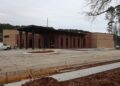 O Centro de Alimentos, Bebidas e Entretenimento abrirá em breve na esquina da Acton Drive com a Mauler Road no Redstone Arsenal.