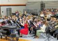 Corais e bandas de estudantes mostram talentos