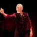 Crítica de 'All the Devils Are Here': Patrick Page e os vilões do Bardo