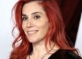 DJ Hesta Prynn transforma música em ferramenta de saúde mental em novo podcast. | História