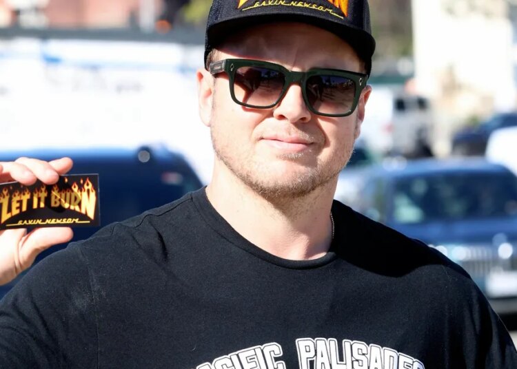 Depois de perder casa no incêndio, Spencer Pratt, personalidade de reality shows, diz que concorrerá à prefeitura de Los Angeles