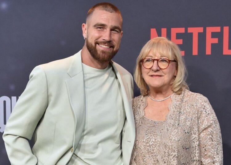 Donna Kelce sombreia os ex-namorados de Travis e Jason Kelce e os chama de ‘adversários’