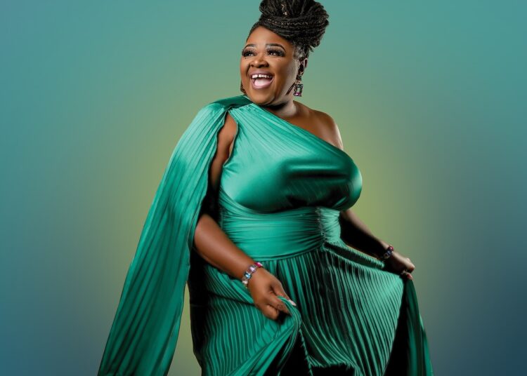 ENTRETENIMENTO: Cantora homenageia ‘Divas’; maestro chega em 'casa' | The Arkansas Democrat-Gazette