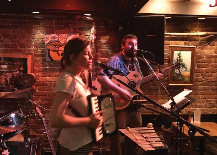 Eichardt's lança nova série musical Publican Pick »Sandpoint Reader