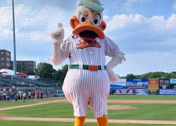 Empresa esportiva Texas Rangers adquire Long Island Ducks