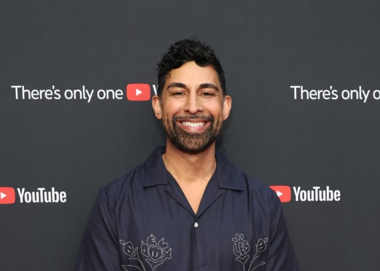 Fox Entertainment assina acordo de vídeo vertical com script com o popular criador Dhar Mann