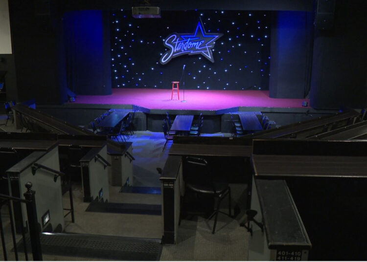 Fundador do Stardome Comedy Club anuncia aposentadoria e venda após décadas de entretenimento