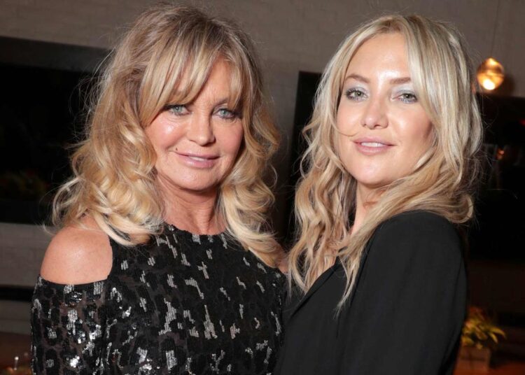 Goldie Hawn relembra o momento em que 'soube' que a filha Kate Hudson 'também era uma artista'