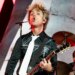 Green Day zomba de Stephen Miller com mudança importante na letra