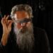 Iron & Wine anuncia novo álbum ‘Hen’s Teeth’: Ouça “In Your Ocean”