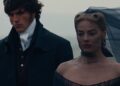 Jacob Elordi e Margot Robbie Bond no set de O Morro dos Ventos Uivantes
