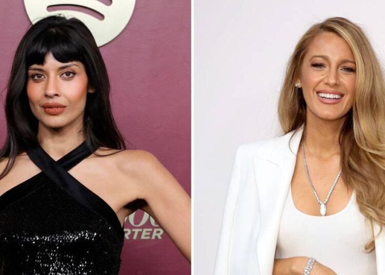 Jameela Jamil diz que recebeu ameaças de morte por causa do vazamento de textos de Blake Lively