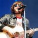 James Arthur provoca os fãs com novas músicas antes da 'Pisces Tour 2026'