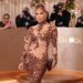 Jennifer Lopez comprou vestido do Globo de Ouro de 2026