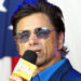 John Stamos emite declaração sobre o ICE