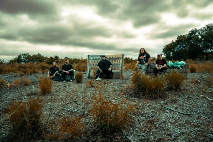Juggernaut da música pesada em ascensão LEFT TO SUFFER retorna com novo single arrepiante “This Comfort Won't Last Here Long”