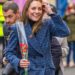 Kate Middleton corre de salto alto (e acidentalmente abandona sua equipe de segurança, opa)