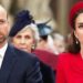 Kate Middleton recua em meio a rumores reais