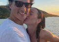 Katy Perry tira uma foto de beijo com Justin Trudeau no Instagram de férias