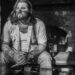 Koe Wetzel lançará nova música, ‘Time Goes On’, em 6 de fevereiro