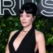 Lily Allen “saiu da estrada” de HGV enquanto dirigia seu novo Porsche