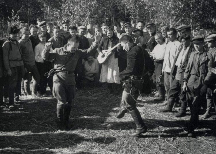 Livro do professor da UNCC sobre partidários judeus durante o Holocausto