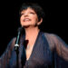 Liza Minnelli usa IA para lançar sua primeira música nova em 13 anos e retorna à música eletrônica de dança