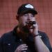 Luke Combs anuncia álbum + ‘Sleepless in a Hotel Room’