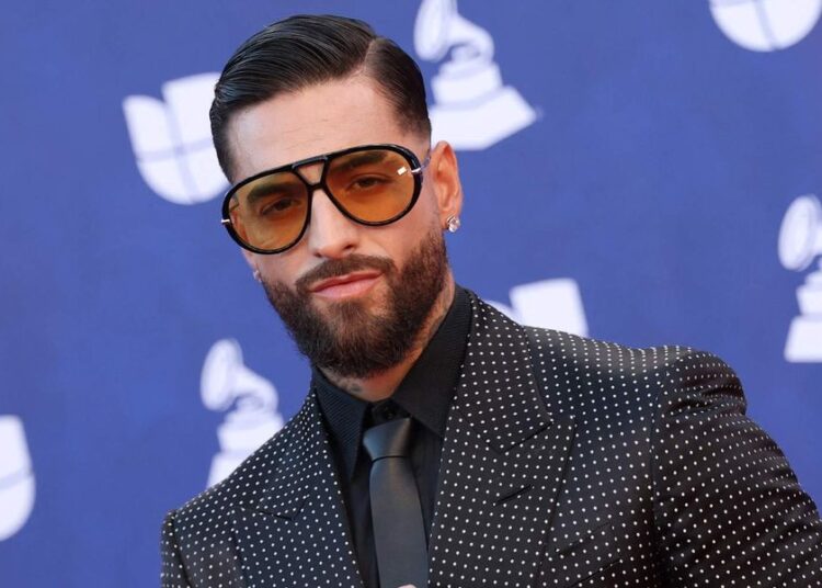 Maluma estreia um novo visual sexy em foto viral
