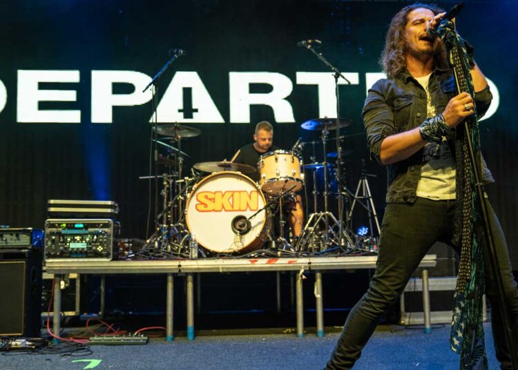 Mark Pascall sobre o retorno de Departed com nova música Você é o motivo