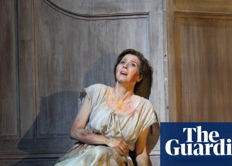 Met Opera de Nova York anuncia demissões e cortes salariais “necessários” | Ópera