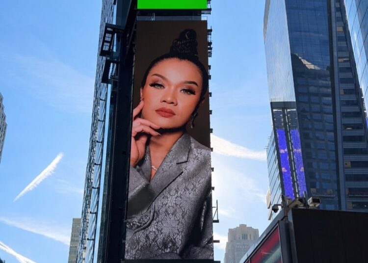 MimiFly chega à Times Square de Nova York – e coloca a música malaia no mapa global