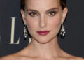 Natalie Portman chora ao exigir 'obsência' que os ataques do ICE 'acabem': 'É demais'