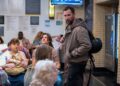 Noah Wyle prometeu que a segunda temporada de ‘The Pitt’ seria ‘complicada’. Ele não estava exagerando