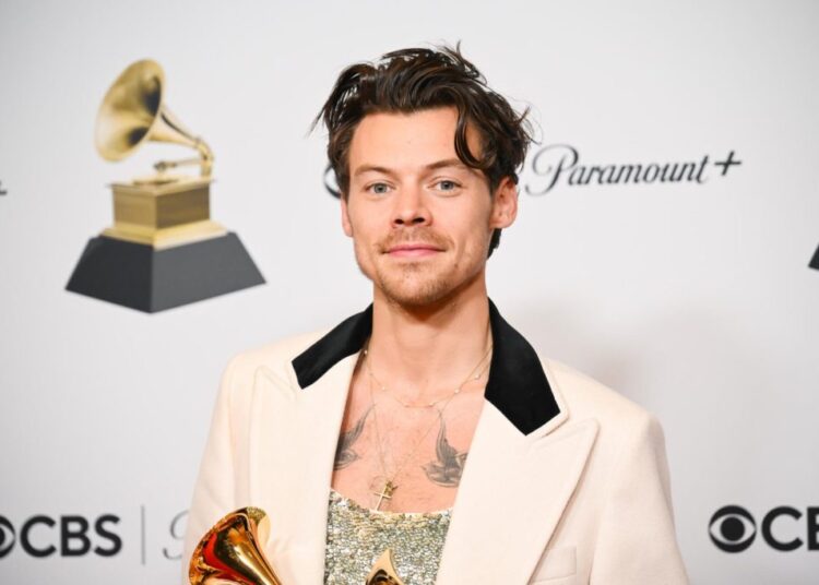 Nova música de Harry Styles aparentemente divulgada em site enigmático: reação dos fãs