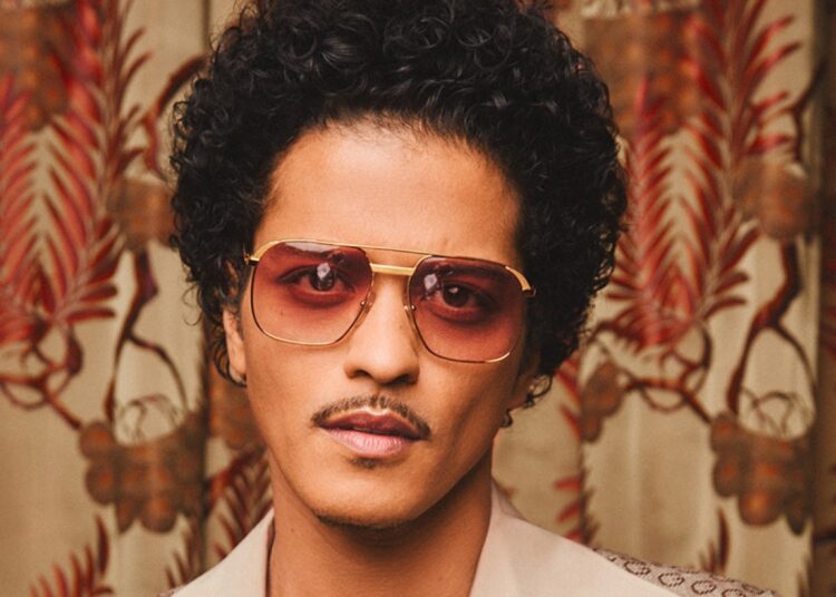 Novo álbum de Bruno Mars ganha data de lançamento