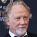 O ator de 'West Wing' Timothy Busfield enfrenta acusação de abuso sexual infantil no Novo México