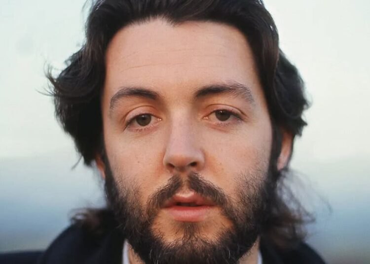 Paul McCartney revela seu amor pela música em um trailer do documentário Man on the Run de Morgan Neville