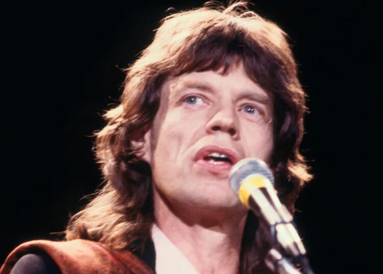 Paul Simon critica a influência de Mick Jagger no rock e na rebelião em entrevista de 1984