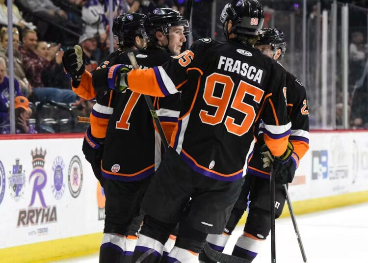 RECAPITULAÇÃO: Petruzzelli 31-Save Shutout, jogo de quatro pontos de Johannes no Royals Rout of Gargoyles, 6-0