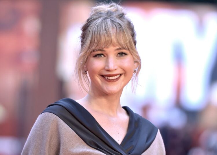 Por que Jennifer Lawrence pulou o Critics Choice Awards de 2026
