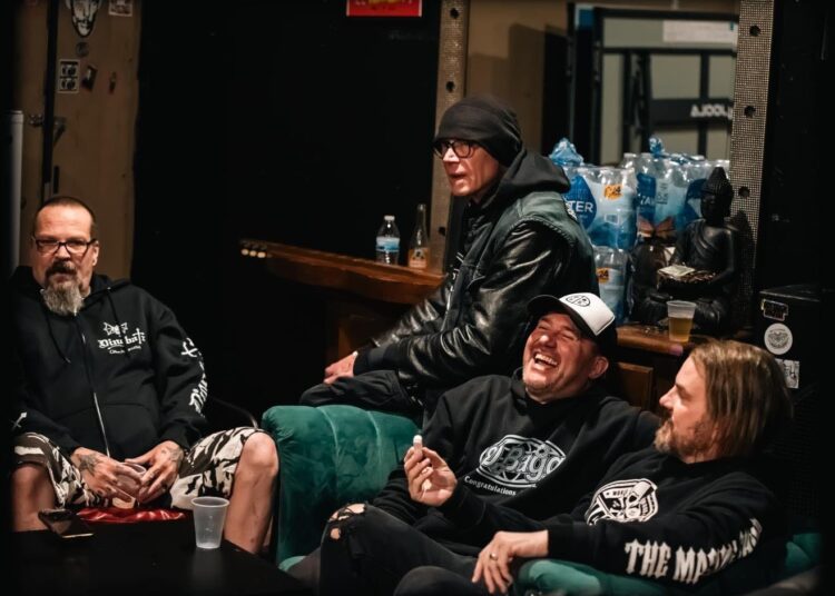 Primer 55 lança novo videoclipe para “All in the Family”