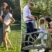 Príncipe Harry agarra a bunda de Meghan Markle em vídeo de dança atrevida