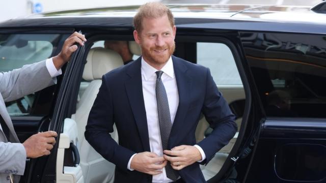 Príncipe Harry visto como 'responsabilidade' pela família real em meio à reunião - especialista