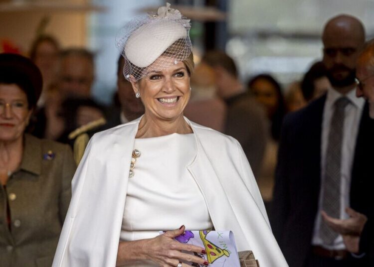 Queen desiste dos compromissos após publicação de atualização de saúde | Real | Notícias