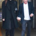 Sean Penn é visto passeando com a namorada Valeria Nicov em Los Angeles