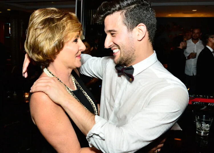 Shirley Ballas sonha em dançar com Son Mark em ‘Strictly Come Dancing’ ou ‘DWTS’